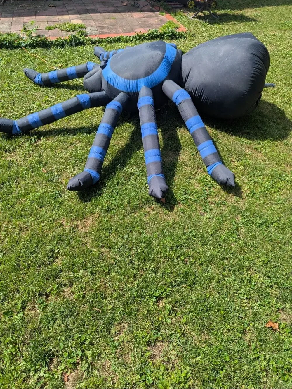 8 Foot Jumbo Spider Halloween Airblown Inflatable  Indoor & Outdoor Gemmy